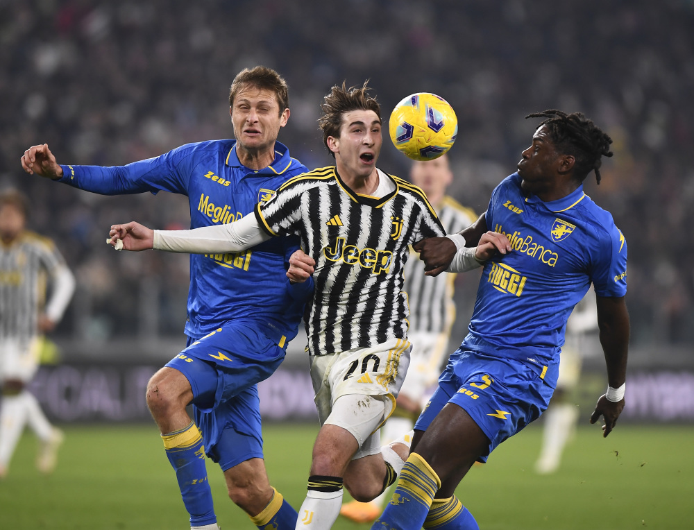 九游体育官方网站-集结日尤文图斯备战意大利杯,刷新队史纪录细节曝光,更衣室稳定,年轻球员得到机会的简单介绍